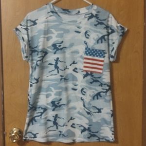 Women's camoflauge t-shirt